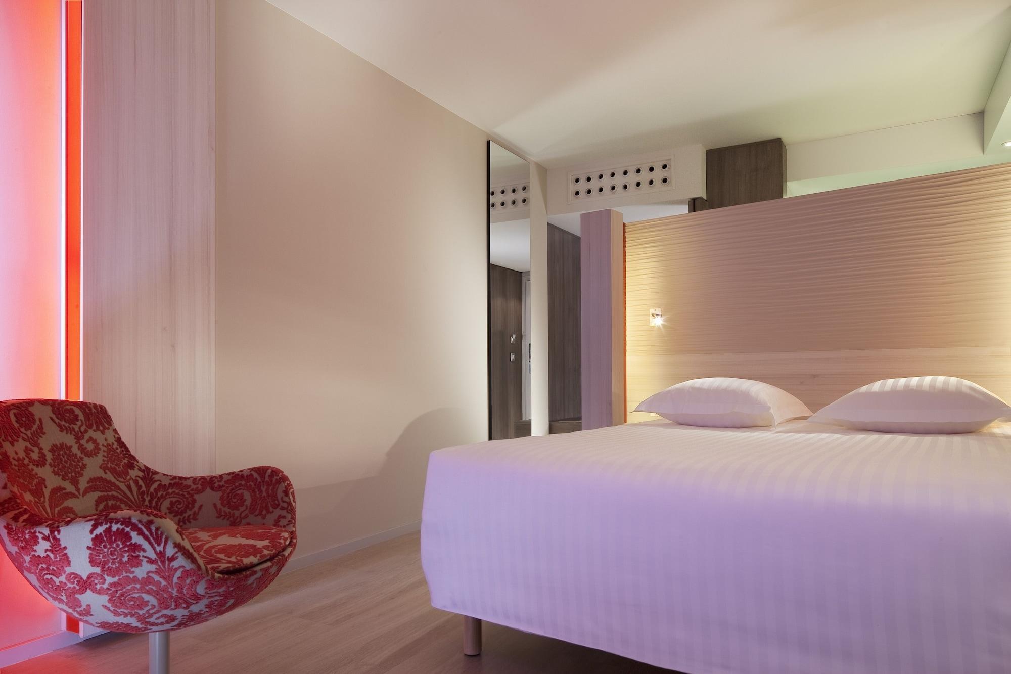 Oceania Clermont Ferrand Hotel ภายนอก รูปภาพ