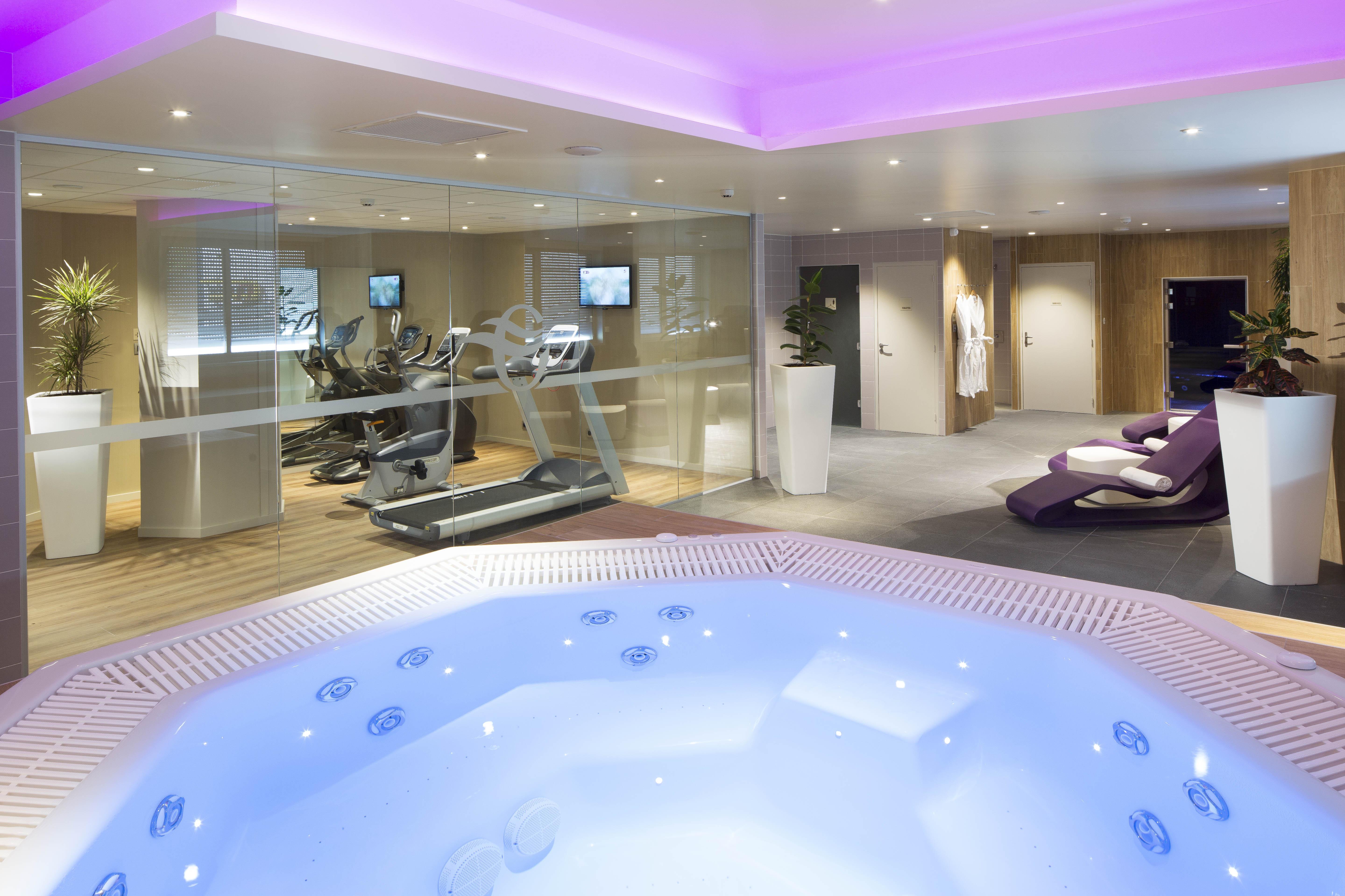 Oceania Clermont Ferrand Hotel ภายนอก รูปภาพ
