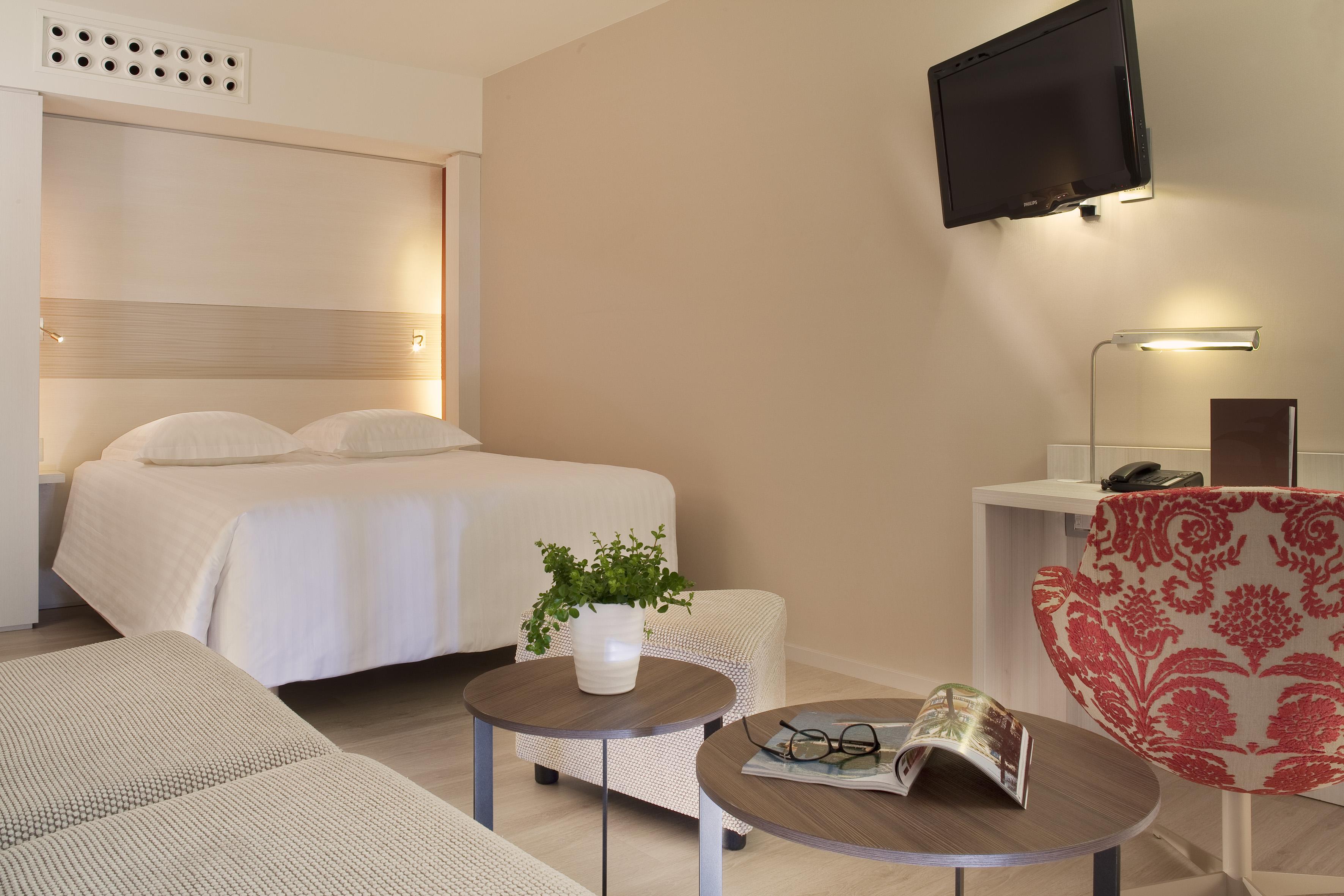 Oceania Clermont Ferrand Hotel ภายนอก รูปภาพ