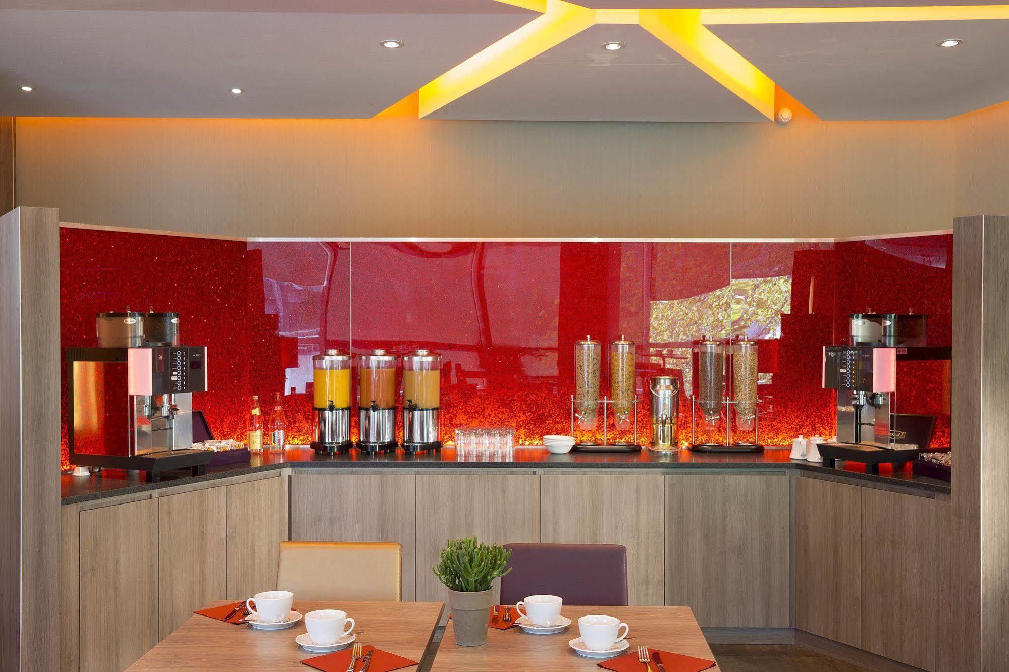 Oceania Clermont Ferrand Hotel ภายนอก รูปภาพ